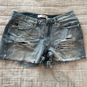 KanCan shorts size 28